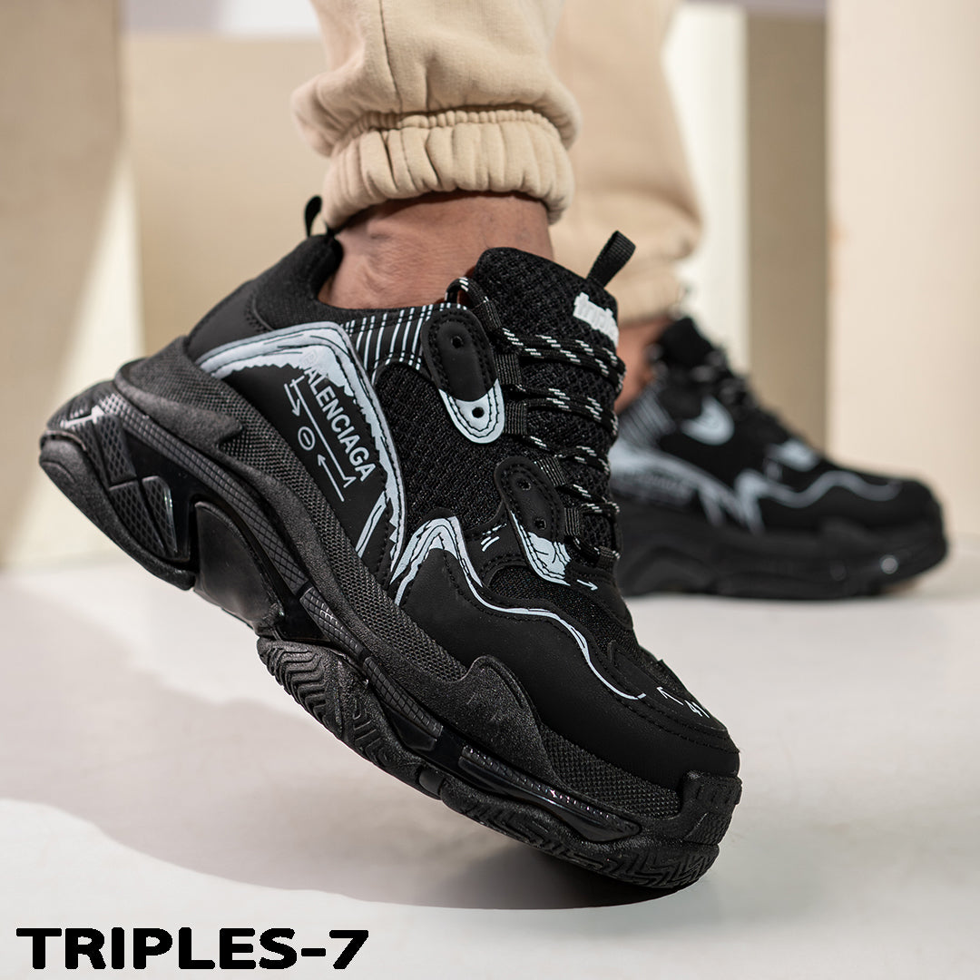 Balenciaga Triples Men’s Sneaker