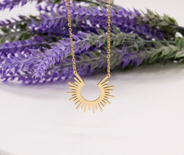 Sun Pendant Necklace - WY24