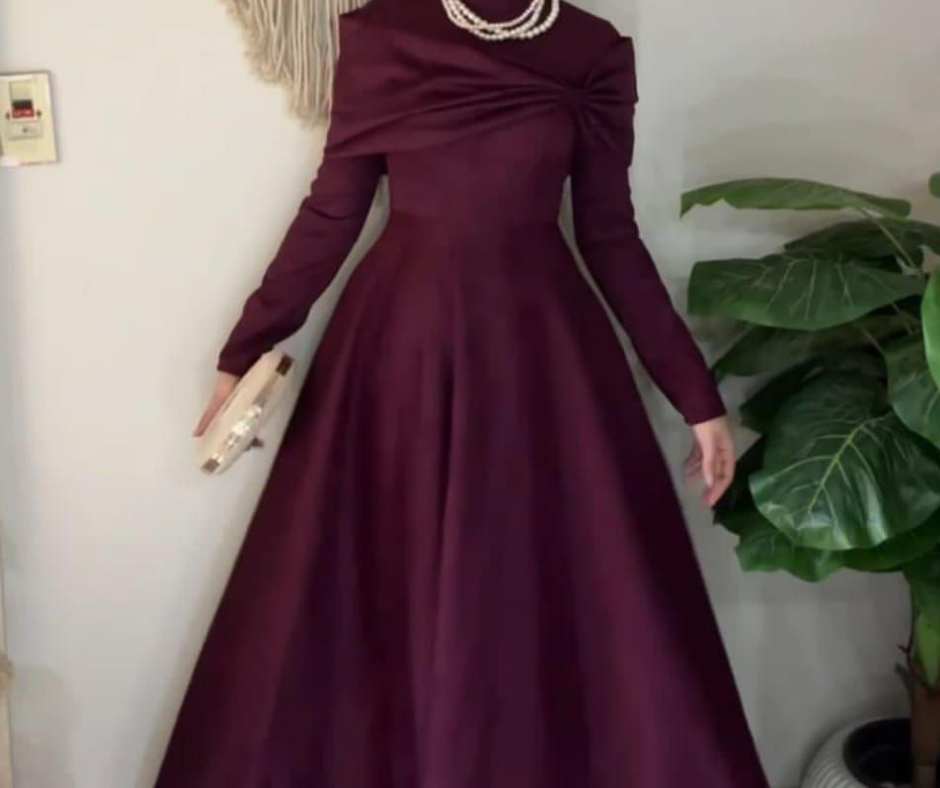 Princess Suede Bow Dress D14 – Two-Piece, One Size 70–85 kg