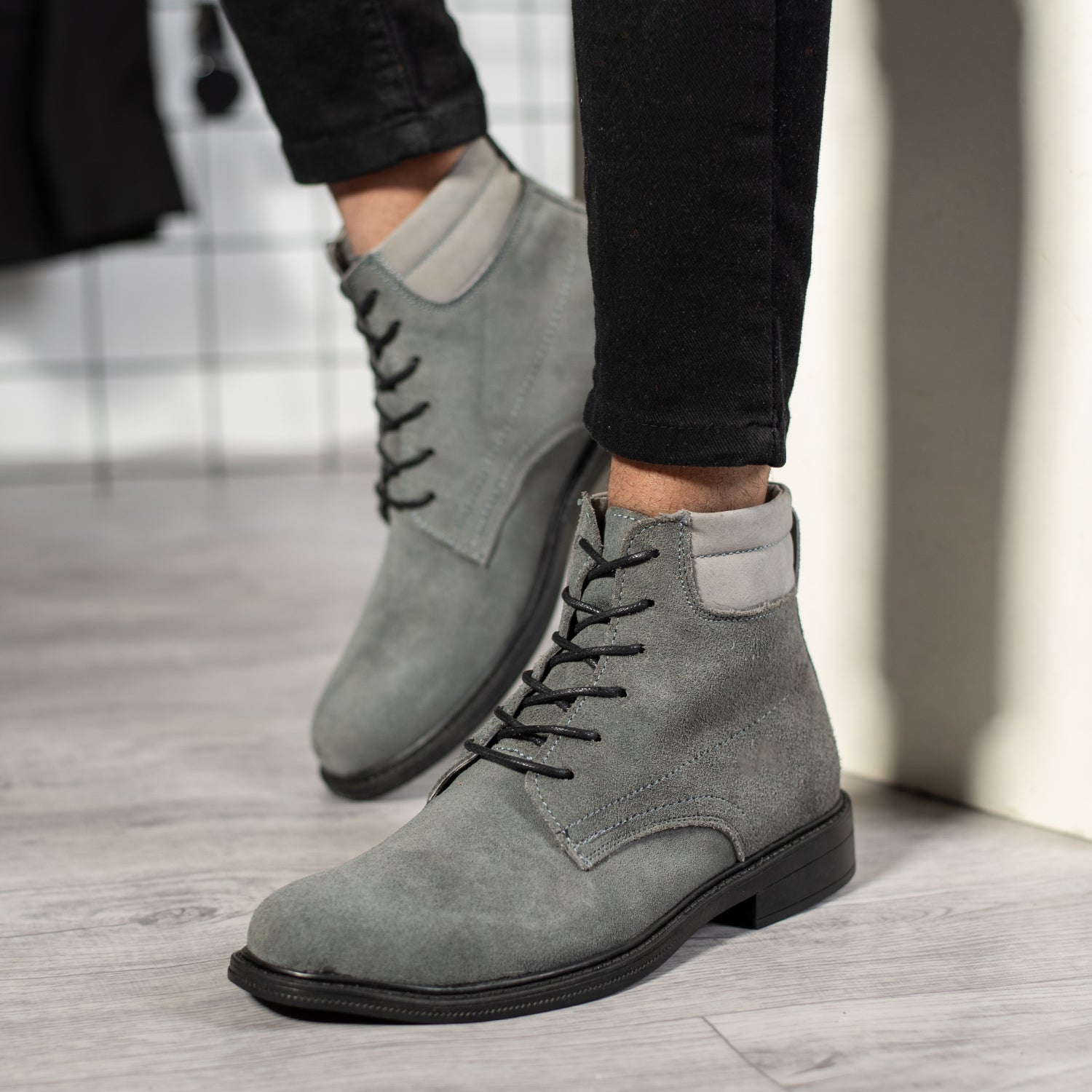 Men’s Genuine Suede Boot M34