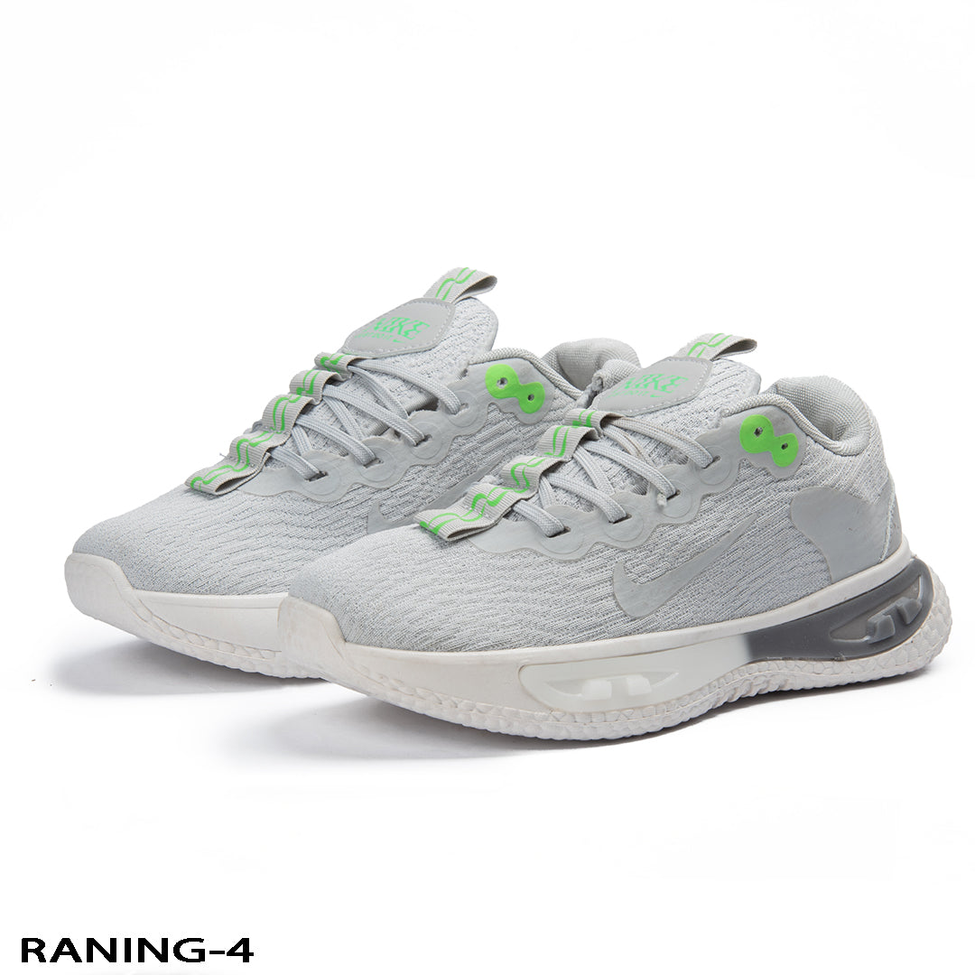 Lightweight cushioned sneakers – RANING