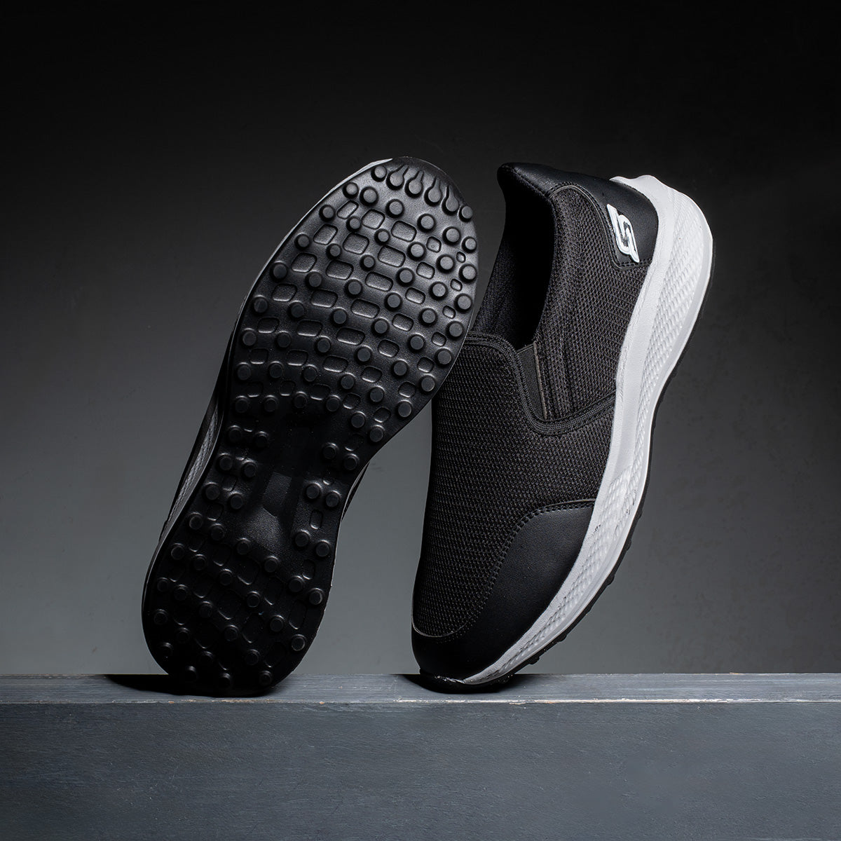 Skechers Simple SV58 - One‑year warranty