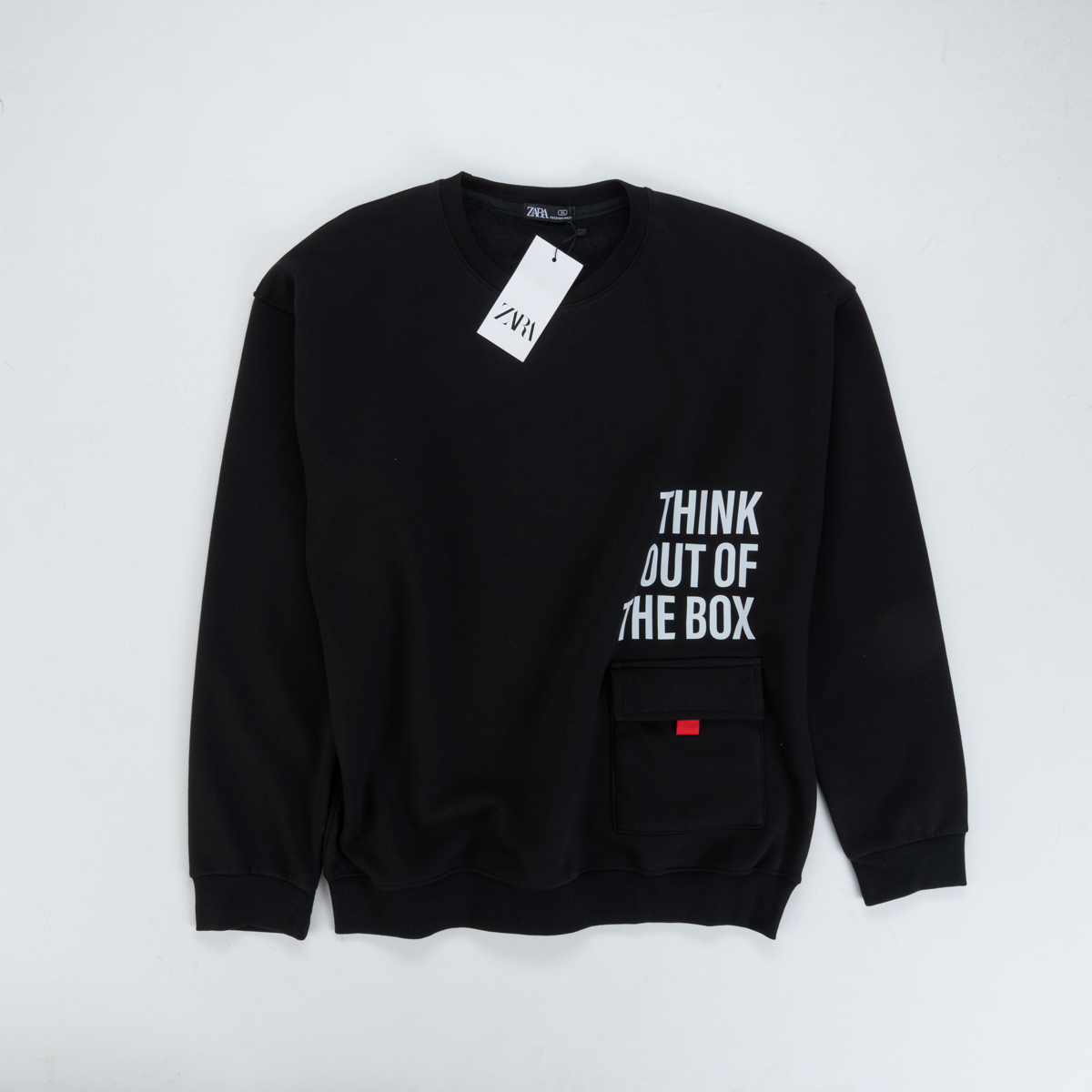 THINK OUT OF THE BOX -  Sweatshirt