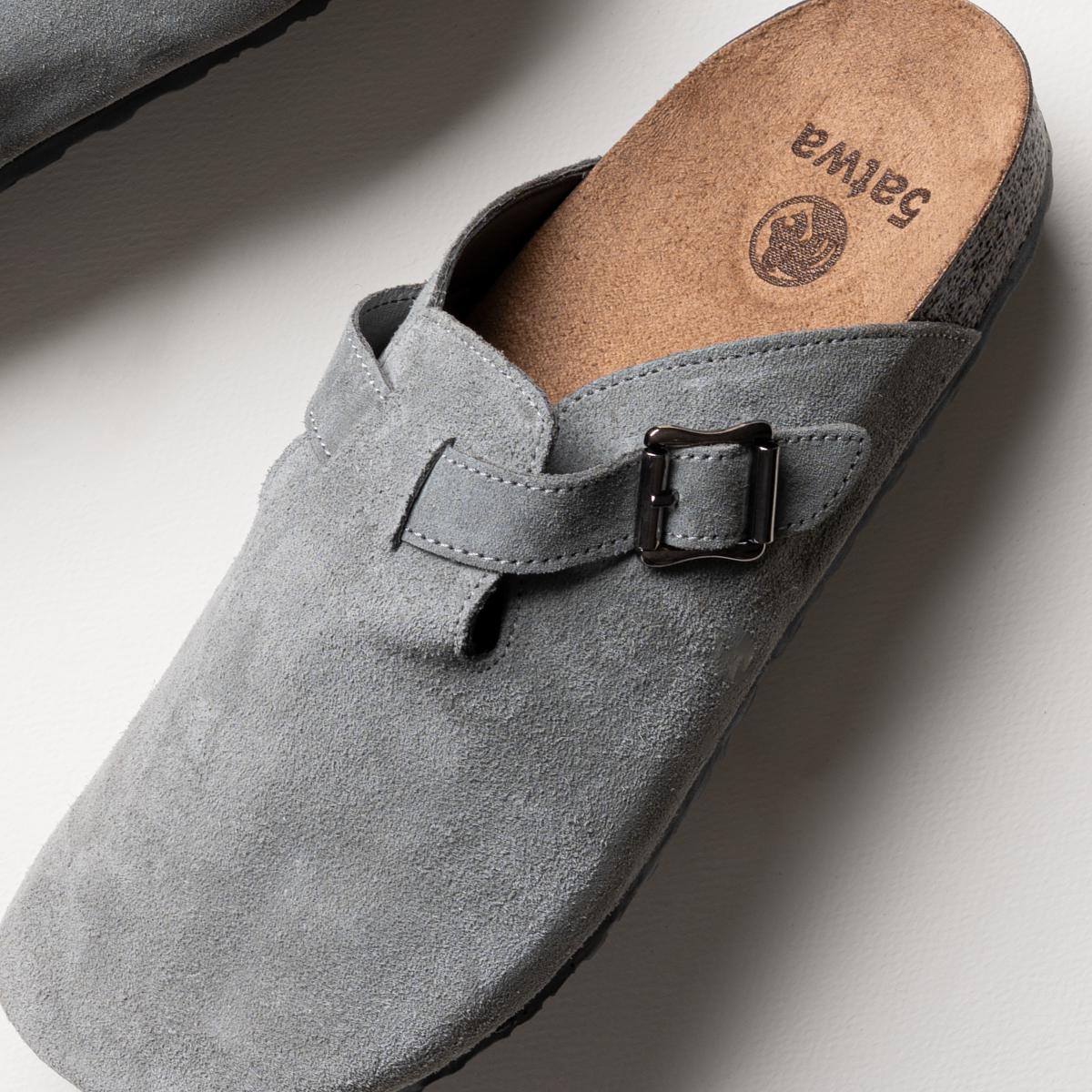 BO6 Slippers – 100% Genuine Leather