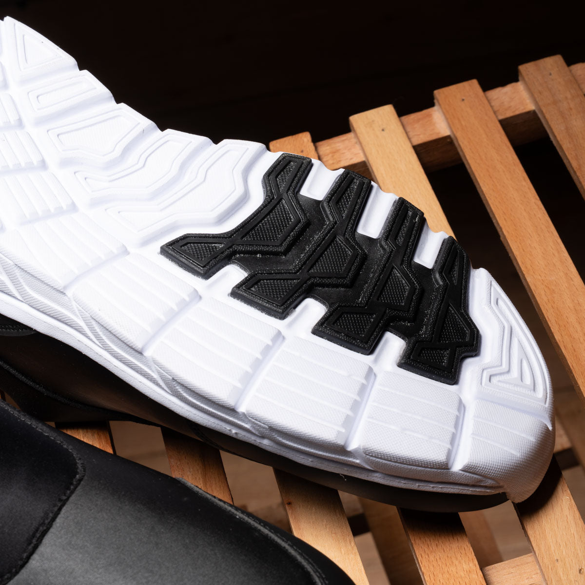 BOSS SV46 EVA SOLE - One‑year warranty