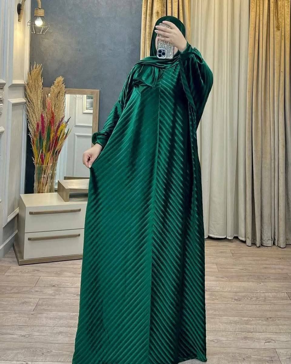 Azdal Ramadan A813 – Velvet Isdal with Lace Sleeves & Scarf -  sizes up to 85 kg